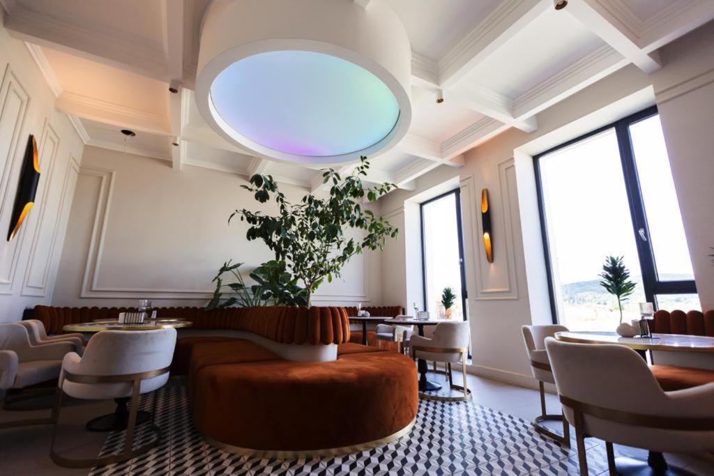 Hotel The Berg'S 10 Ocna Mures Zewnętrze zdjęcie