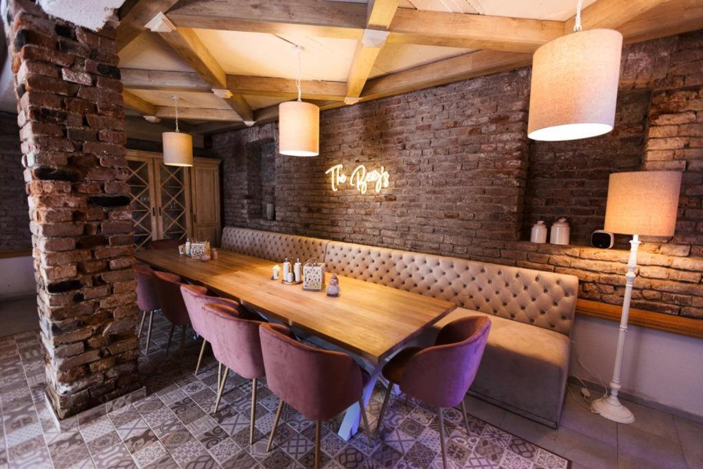 Hotel The Berg'S 10 Ocna Mures Zewnętrze zdjęcie